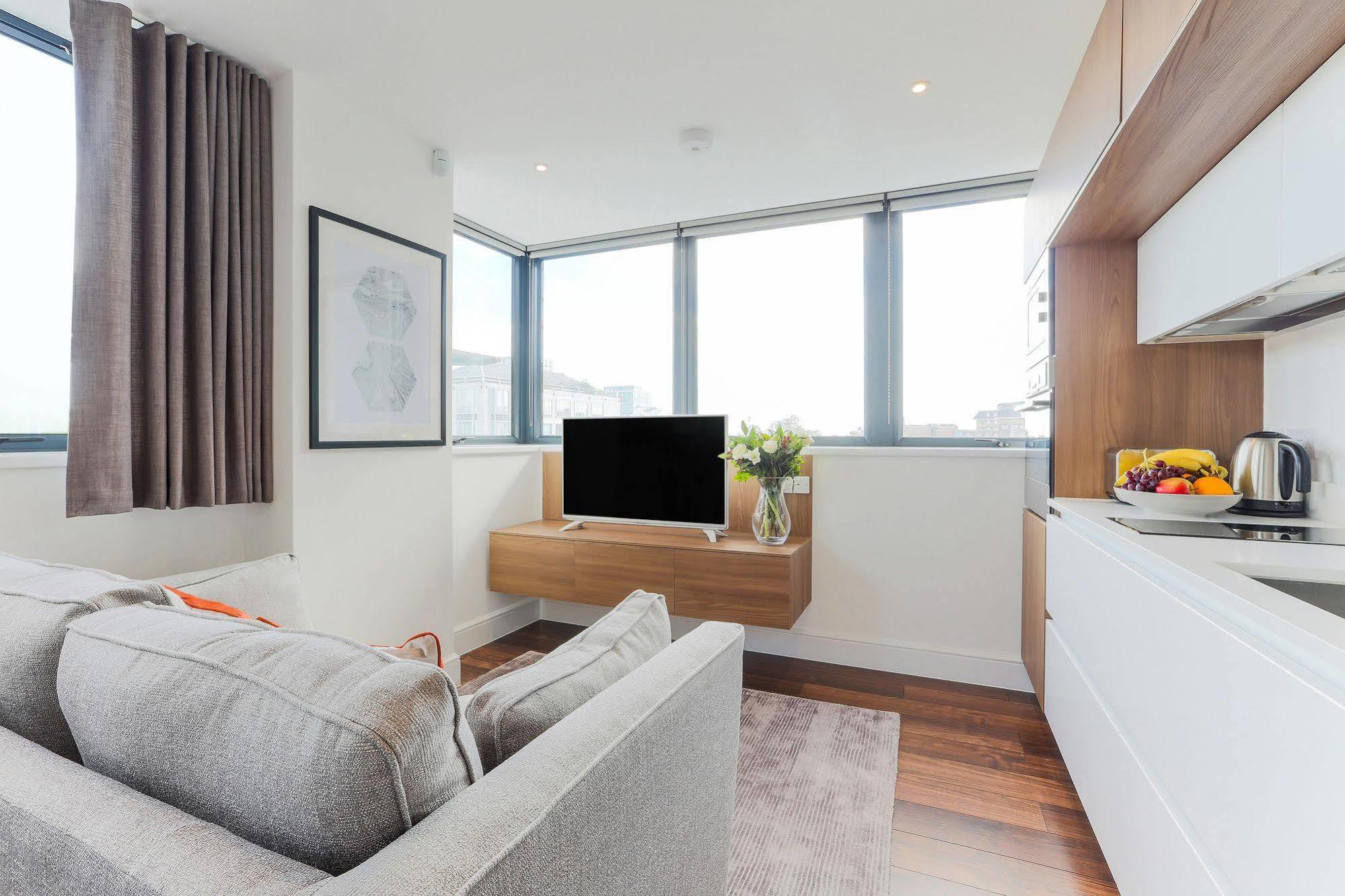 Swiss Cottage One 런던 외부 사진