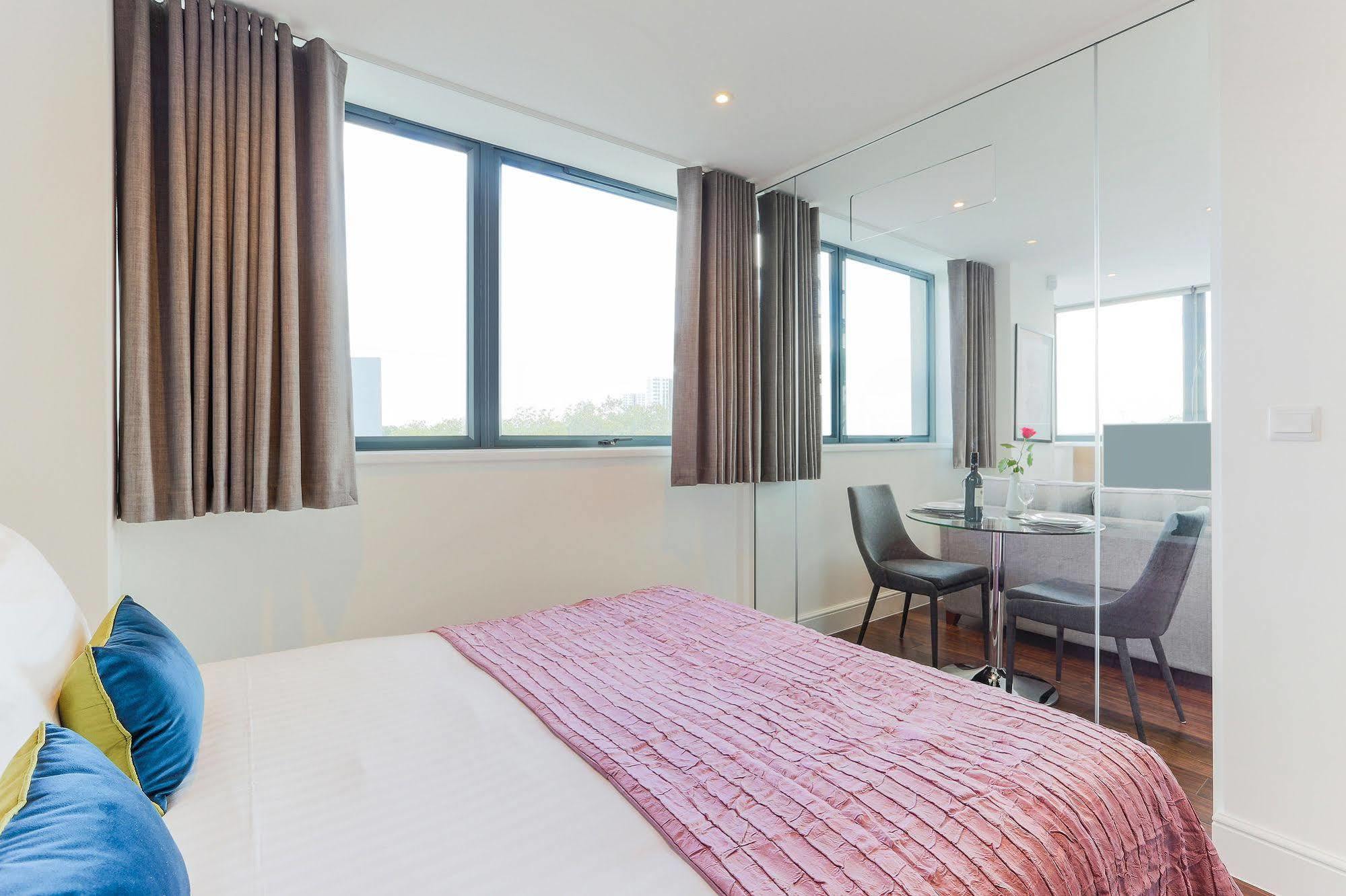 Swiss Cottage One 런던 외부 사진
